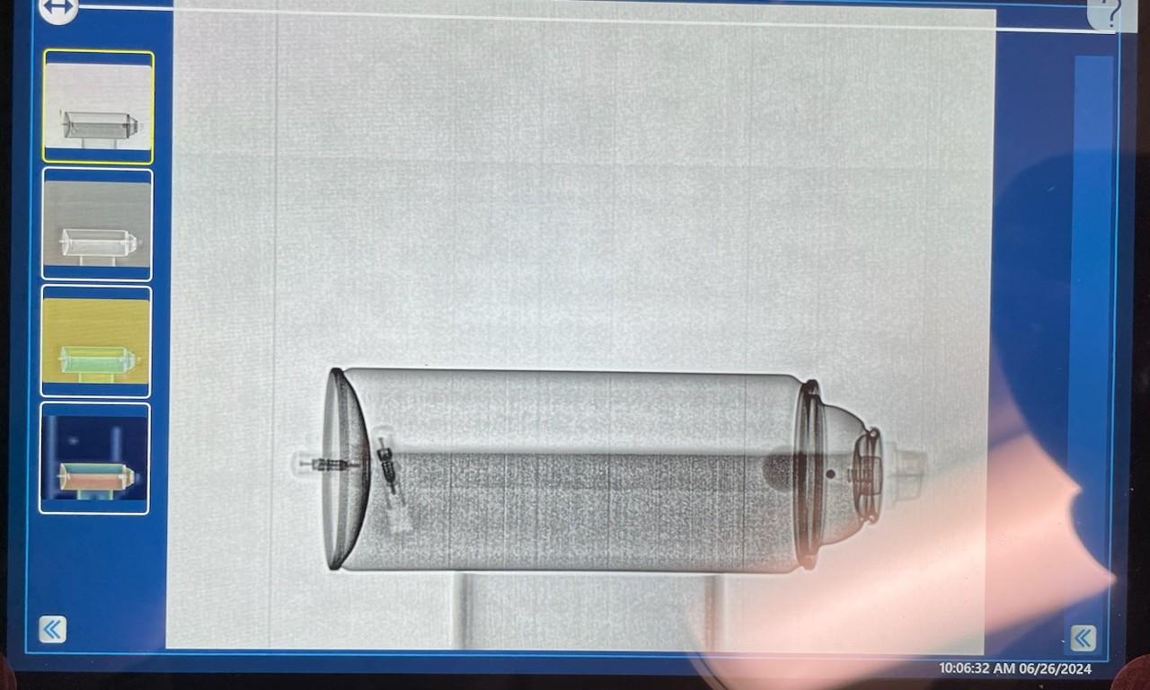 Spray paint can - modified - liquid inside - Xray.jpg